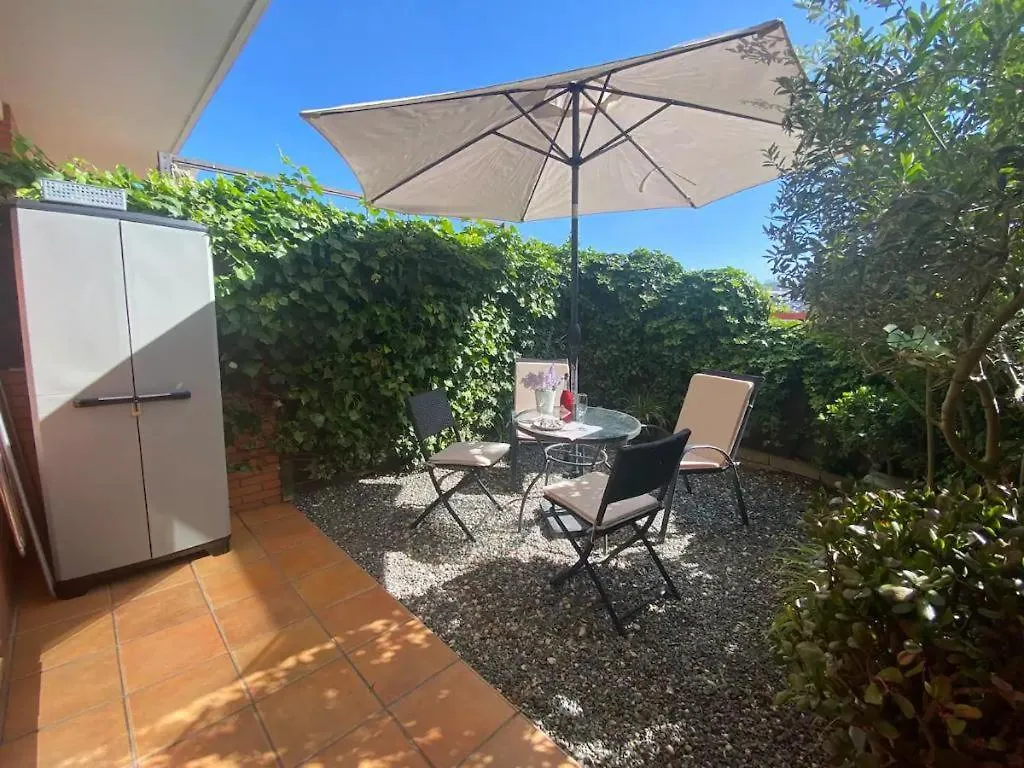 Apartamento-Loft, Lloret De Mar 0*,  İspanya